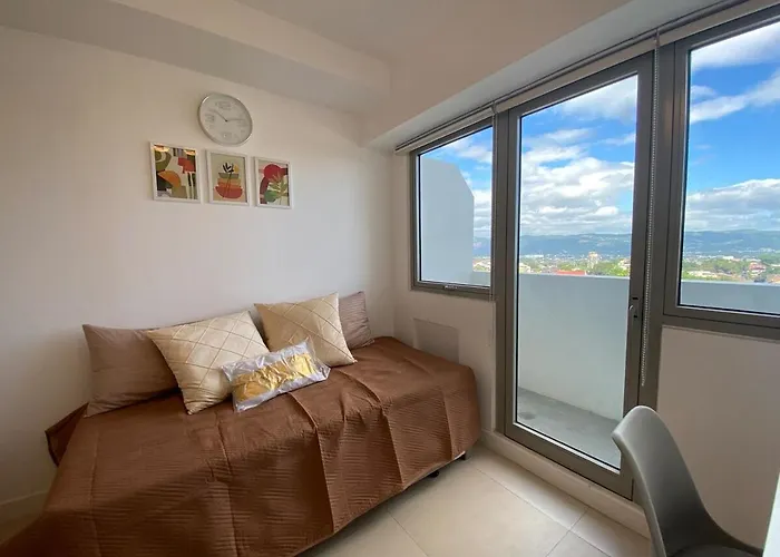 In Quezon Apartamento